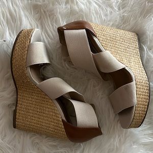 [Steve Madden] Basket Weave Wedge